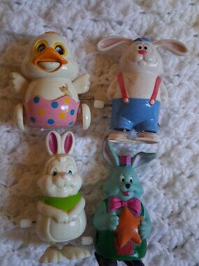 VINTAGE WIND UP TOYS --